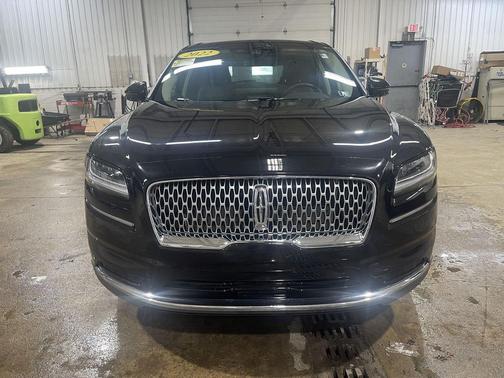 2022 Lincoln Nautilus Standard