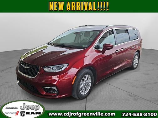 Velvet Red Pearlcoat 2021 Chrysler Pacifica Touring L