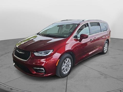 Velvet Red Pearlcoat 2021 Chrysler Pacifica Touring L