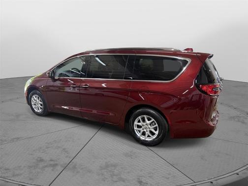 Velvet Red Pearlcoat 2021 Chrysler Pacifica Touring L