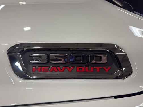 2026 RAM 3500 Big Horn Crew Cab 4x4 8' Box