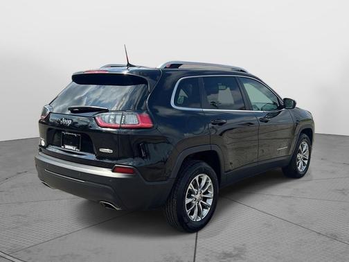Diamond Black Crystal Pearlcoat 2021 Jeep Cherokee Latitude Lux