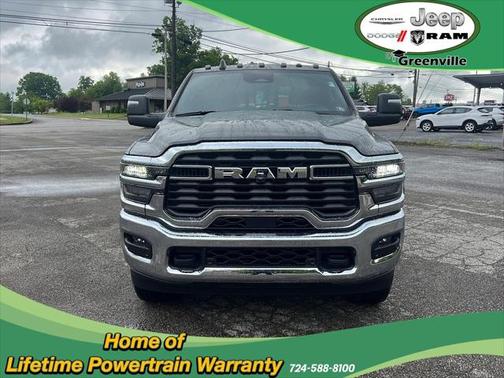 2025 RAM 2500 Tradesman Crew Cab 4x4 6'4' Box