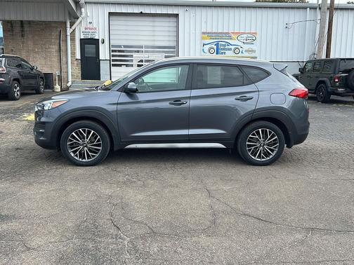 2019 Hyundai TUCSON SE