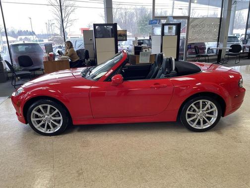 2006 Mazda MX-5 Miata Grand Touring