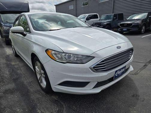 Oxford White 2018 Ford Fusion SE