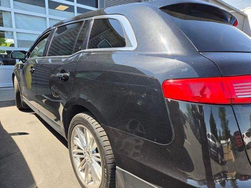 Tuxedo Black Metallic 2013 Lincoln MKT EcoBoost