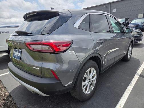 Carbonized Gray Metallic 2023 Ford Escape Active