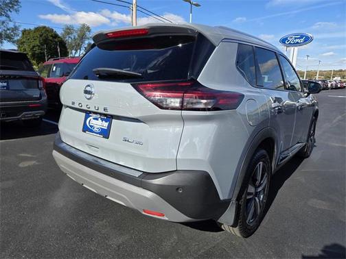 2021 Nissan Rogue SL