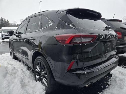 2023 Ford Escape ST-Line Elite