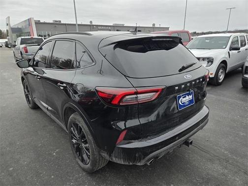 2023 Ford Escape ST-Line Elite