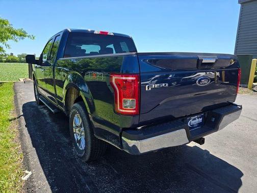 Blue 2017 Ford F-150 XLT