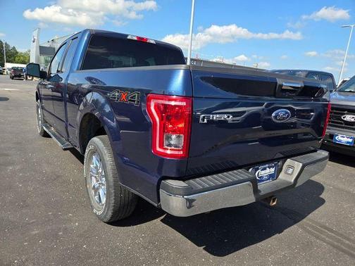Blue 2017 Ford F-150 XLT