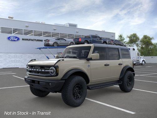 Desert Sand 2026 Ford Bronco Outer Banks