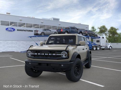 Desert Sand 2026 Ford Bronco Outer Banks