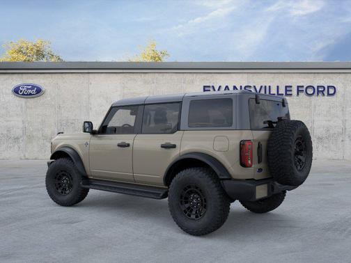 Desert Sand 2026 Ford Bronco Outer Banks
