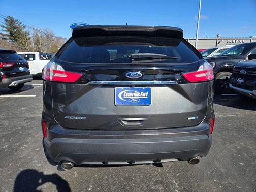 2019 Ford Edge SE