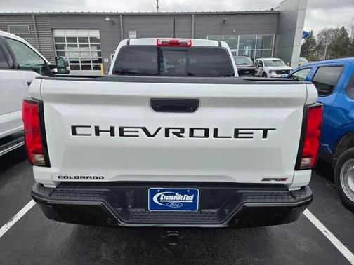 Summit White 2025 Chevrolet Colorado ZR2