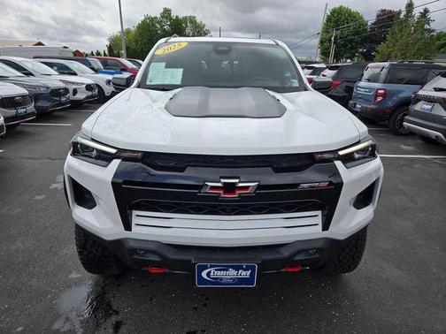 Summit White 2025 Chevrolet Colorado ZR2