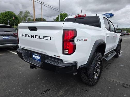 Summit White 2025 Chevrolet Colorado ZR2