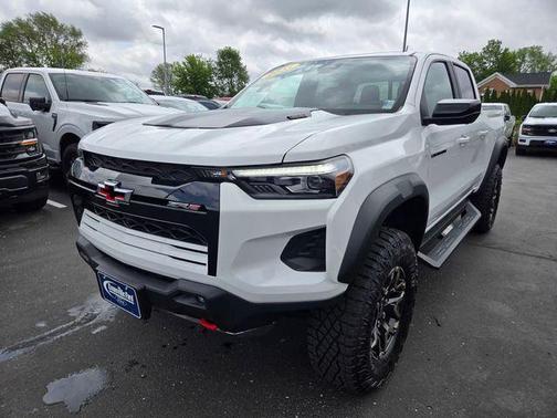 Summit White 2025 Chevrolet Colorado ZR2