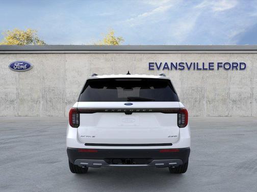 Star White Metallic Tri-Coat 2026 Ford Explorer Active