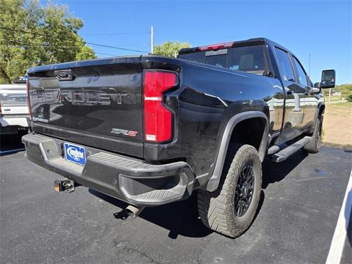 2025 Chevrolet Silverado 2500 4WD Crew Cab Standard Bed ZR2