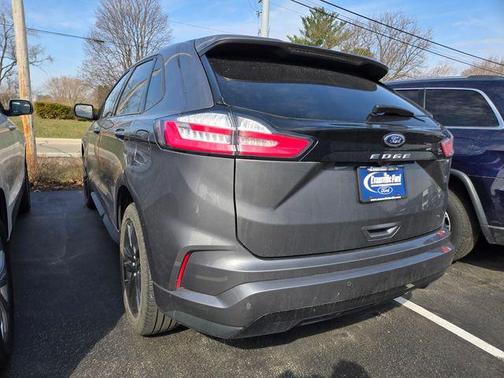 Gray Metallic 2023 Ford Edge ST Line