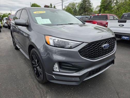 Gray Metallic 2023 Ford Edge ST Line