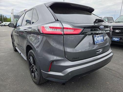 Gray Metallic 2023 Ford Edge ST Line