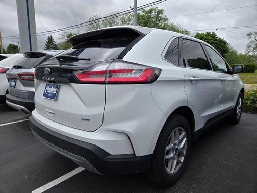 Oxford White 2024 Ford Edge SEL