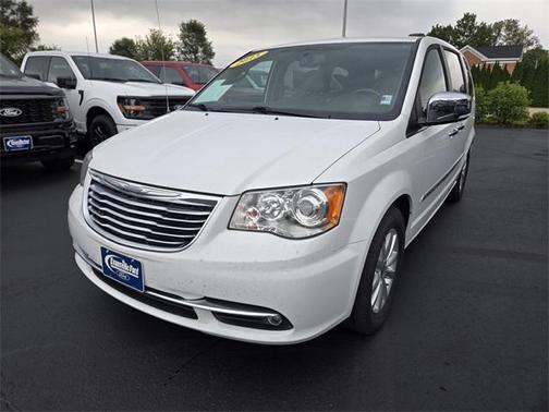 2015 Chrysler Town & Country Limited Platinum
