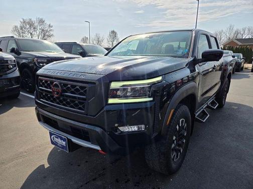 Super Black 2023 Nissan Frontier PRO-4X