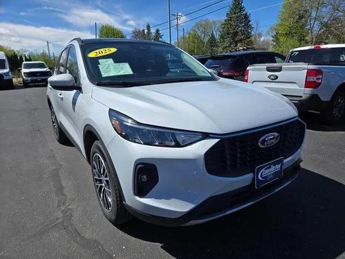 Space Silver Metallic 2025 Ford Escape PHEV SE