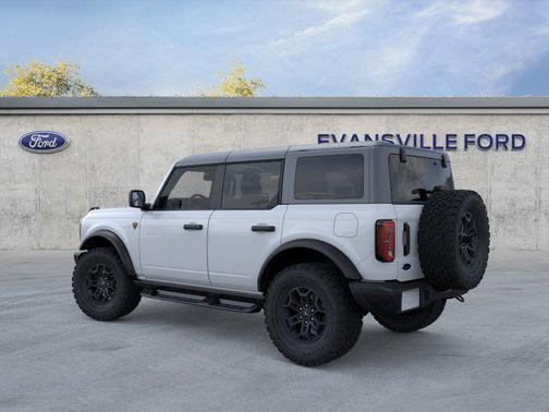 Oxford White 2026 Ford Bronco Badlands