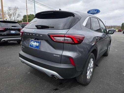 Carbonized Gray Metallic 2023 Ford Escape Active