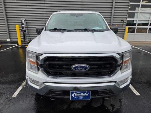 Oxford White 2022 Ford F-150 XLT
