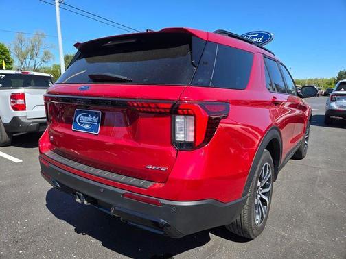 Rapid Red Metallic Tinted Clearcoat 2025 Ford Explorer ST-Line
