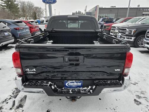 2022 Toyota Tacoma SR5