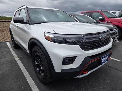 Star White Metallic Tri-Coat 2022 Ford Explorer Timberline