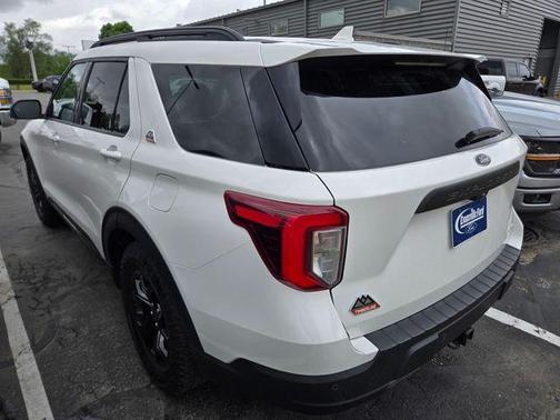 Star White Metallic Tri-Coat 2022 Ford Explorer Timberline