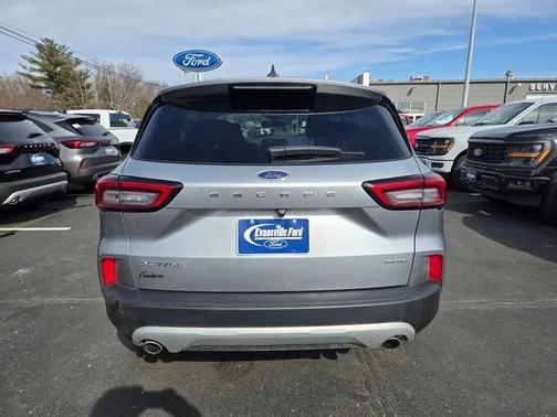 Iconic Silver Metallic 2023 Ford Escape Active