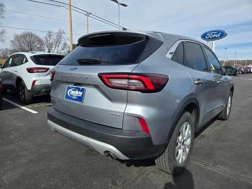 Iconic Silver Metallic 2023 Ford Escape Active
