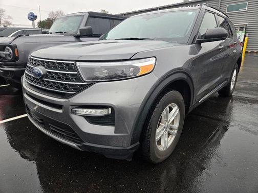 Carbonized Gray Metallic 2023 Ford Explorer XLT