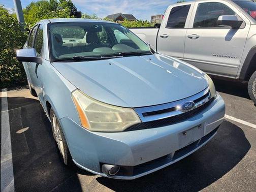 Blue 2008 Ford Focus SE