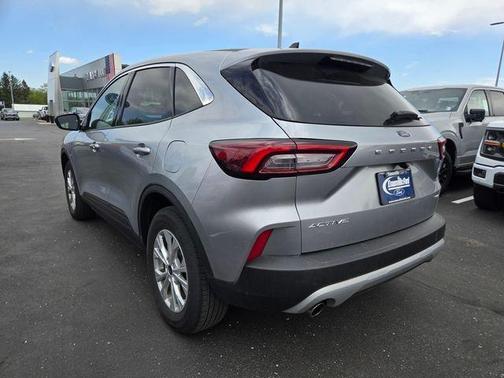 Iconic Silver Metallic 2023 Ford Escape Active