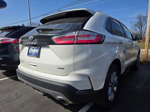 Star White Metallic Tri-Coat 2023 Ford Edge Titanium