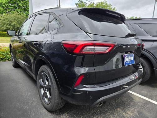 Agate Black Metallic 2024 Ford Escape ST-Line