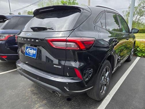 Agate Black Metallic 2024 Ford Escape ST-Line