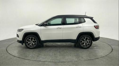 Bright White Clearcoat 2025 Jeep Compass Limited